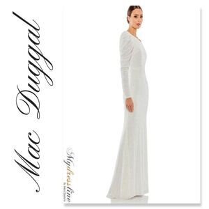 NWT Mac Duggal Women's Princess Sleeve Cut Out Metallic Gown - White